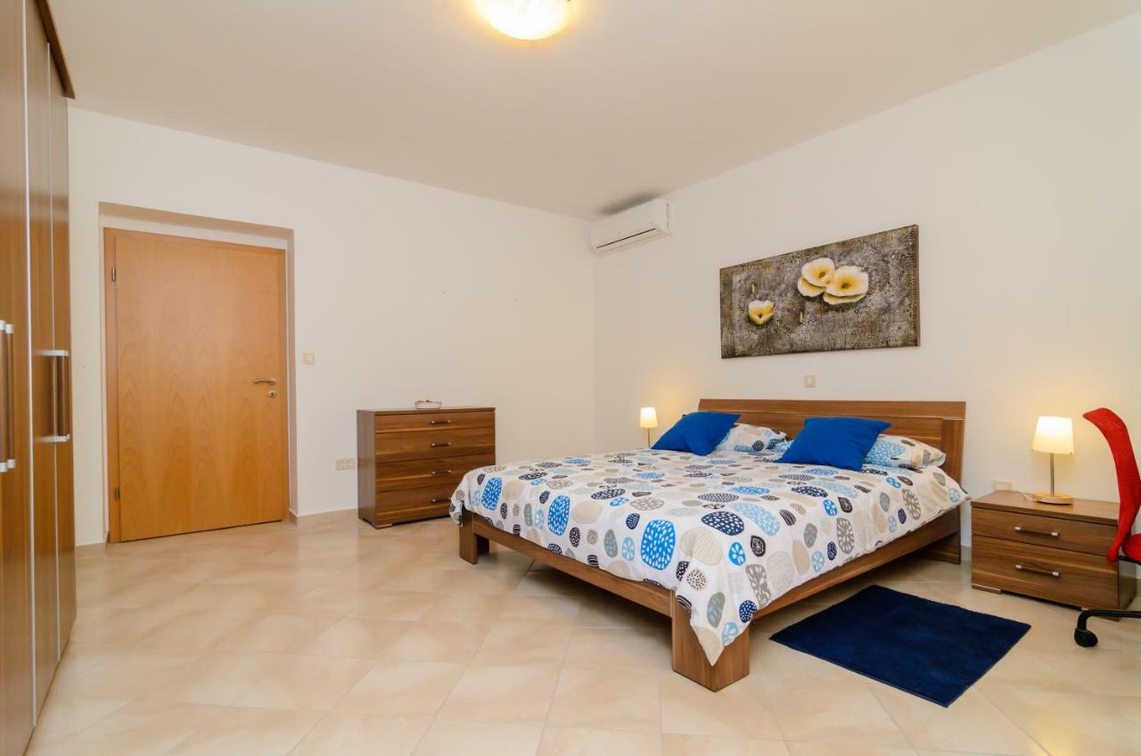 Ornella Zadar Exterior foto