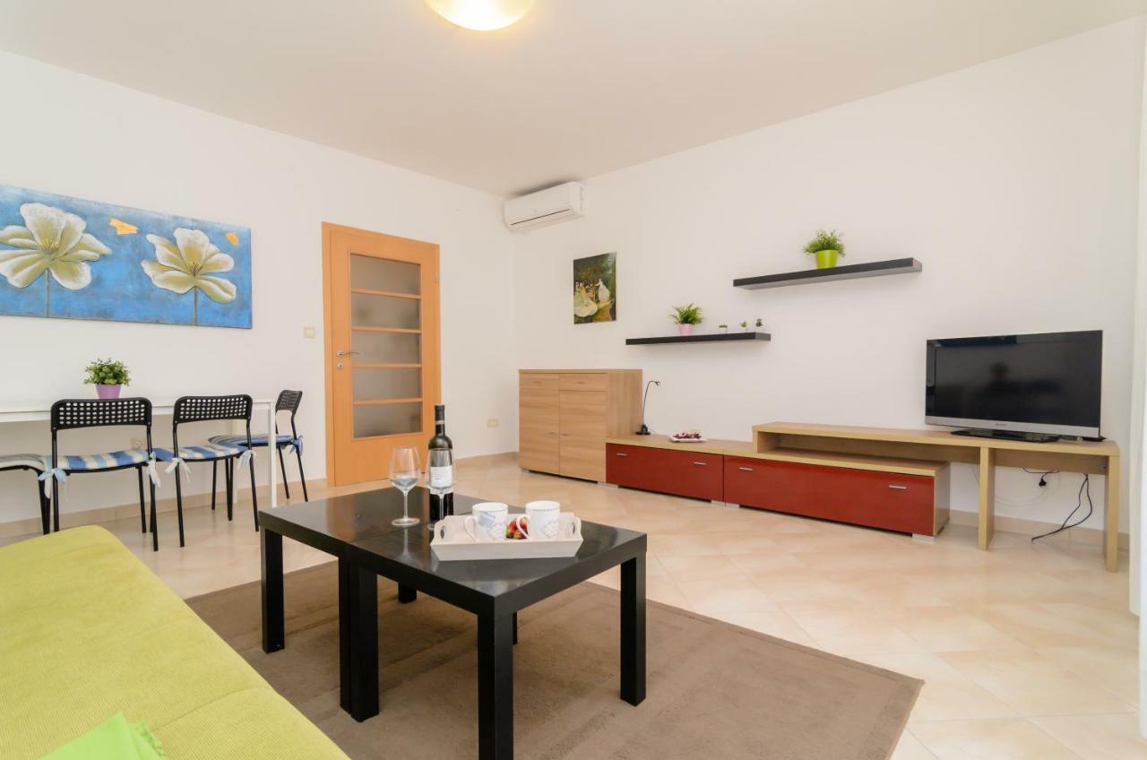 Ornella Zadar Exterior foto