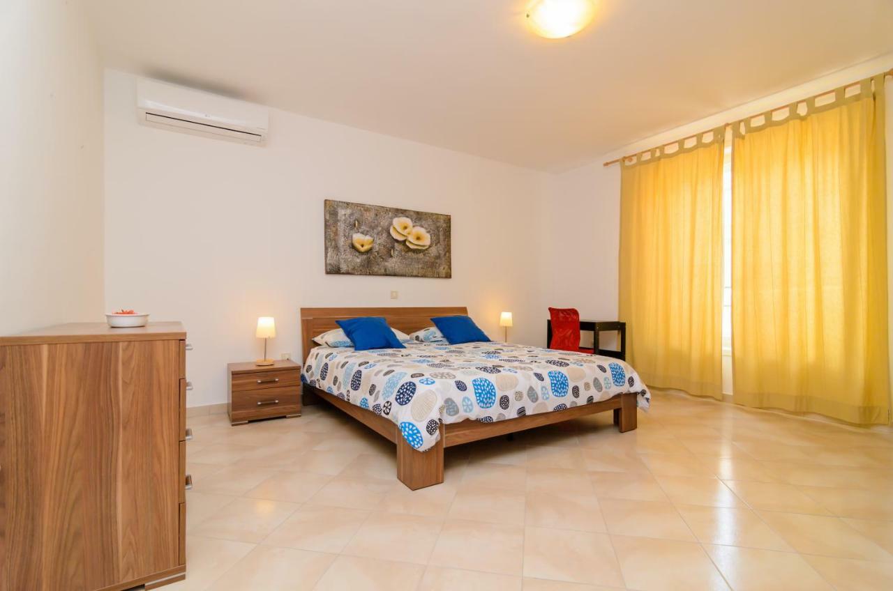 Ornella Zadar Exterior foto