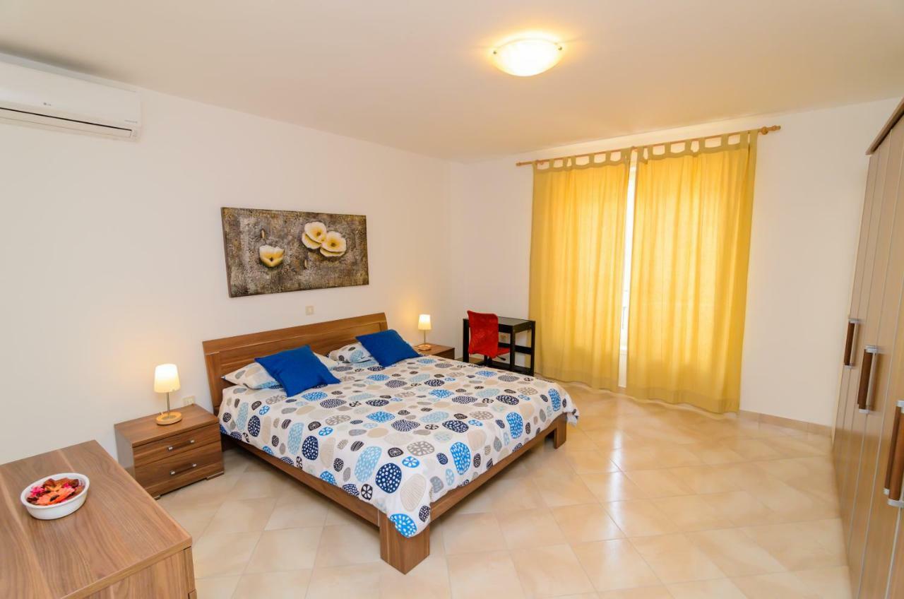 Ornella Zadar Exterior foto